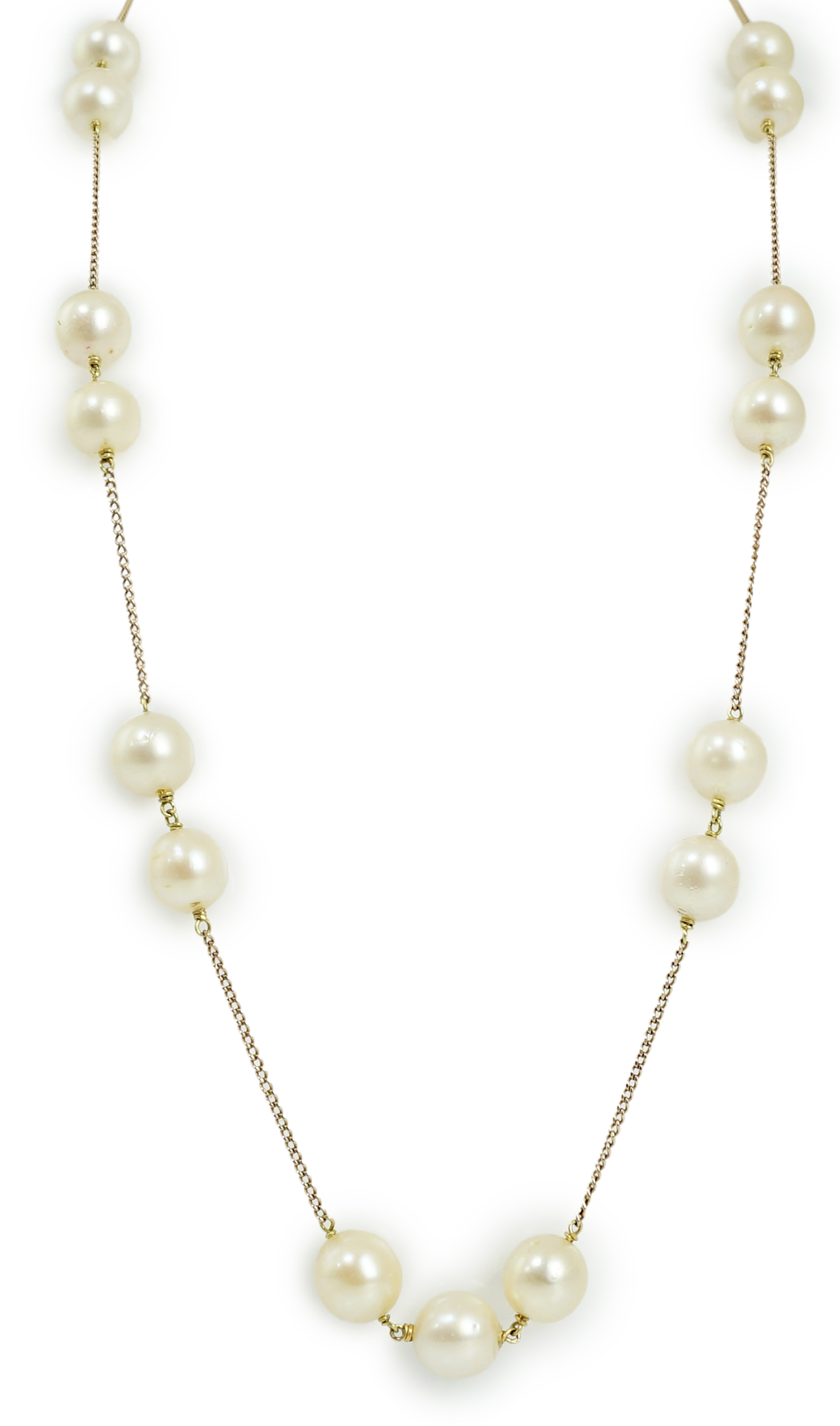A modern Italian single strand cultured pearl and chain link necklace, with 10kt clasp